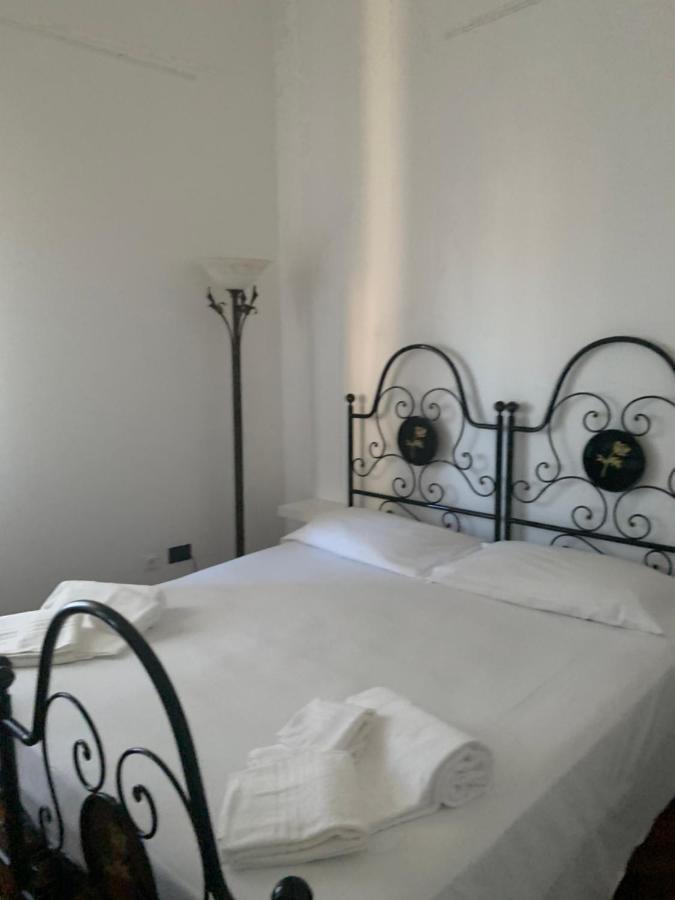 Altrove Bed and Breakfast Cagliari Exterior foto